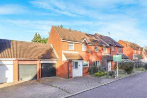 Greensward Close, Kenilworth