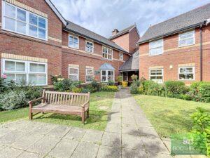 Moorlands Avenue, Kenilworth
