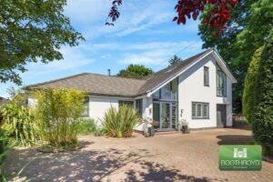 Blackthorn Road, Kenilworth