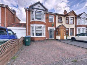 The Martyrs Close, Cheylesmore