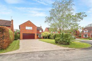 Lindisfarne Drive, Kenilworth