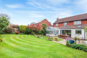 Lindisfarne Drive, Kenilworth