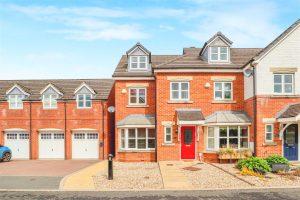 St. Marys Court, Kenilworth